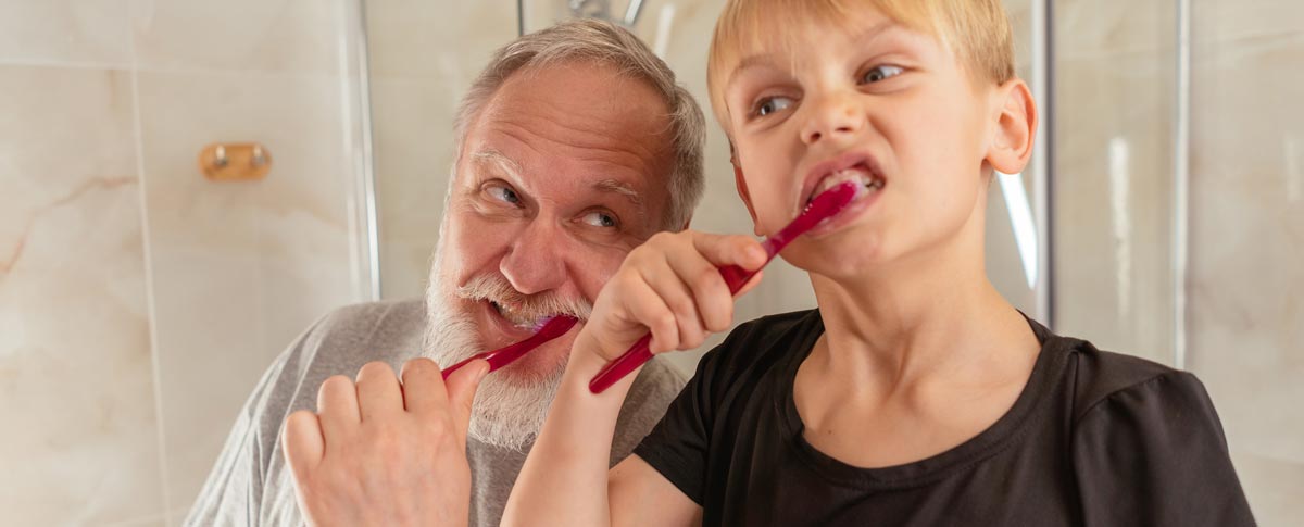 enseñar a los niños hábitos de higiene dental